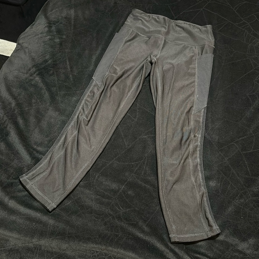 Black Athletic Crop Leggings, Small